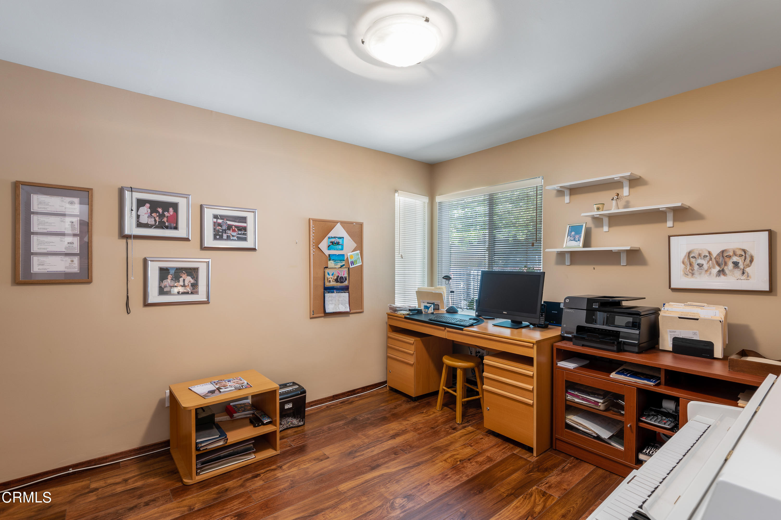 3894 San Augustine Drive Glendale, CA 91206 - Photo 25 of 51 a room with furniture and a window