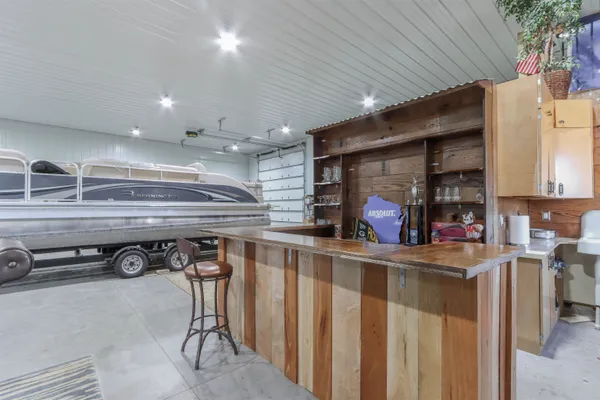 $949,900 | E2985 Bunker Road, Waupaca, WI 54981