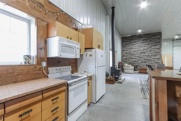 $949,900 | E2985 Bunker Road, Waupaca, WI 54981