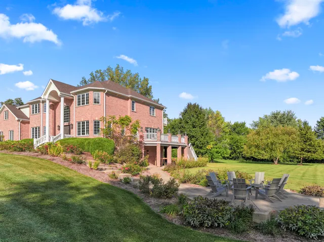 $1,599,000 | 121 Florence Road, Inverness, IL 60010
