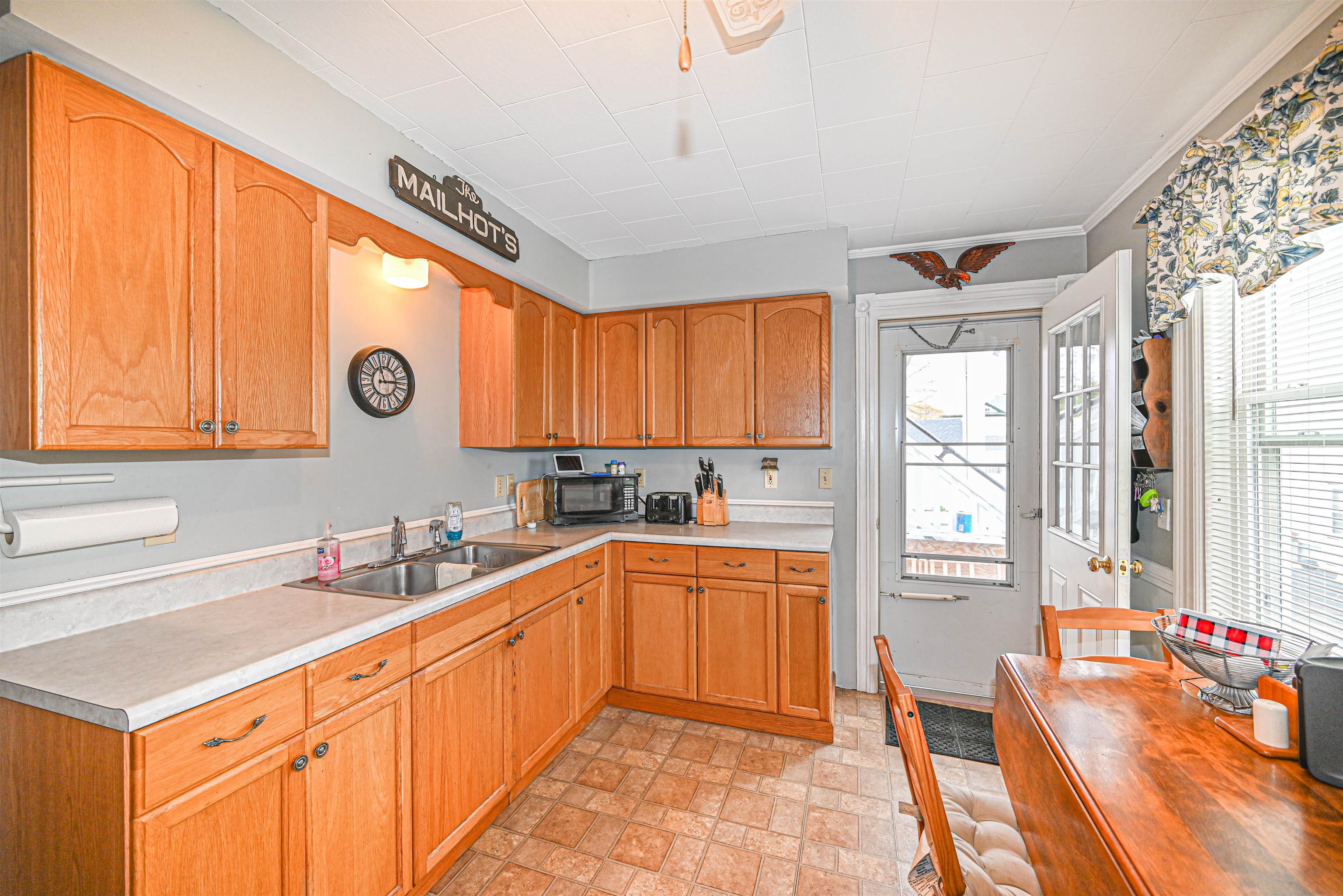 440-442 Cilley Road Manchester, NH 03103 - Photo 8 of 18