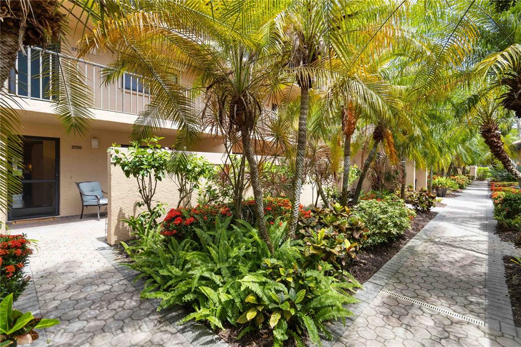 5705 Ashton Way, Unit 5705 Sarasota, FL 34231 - Photo 6 of 41