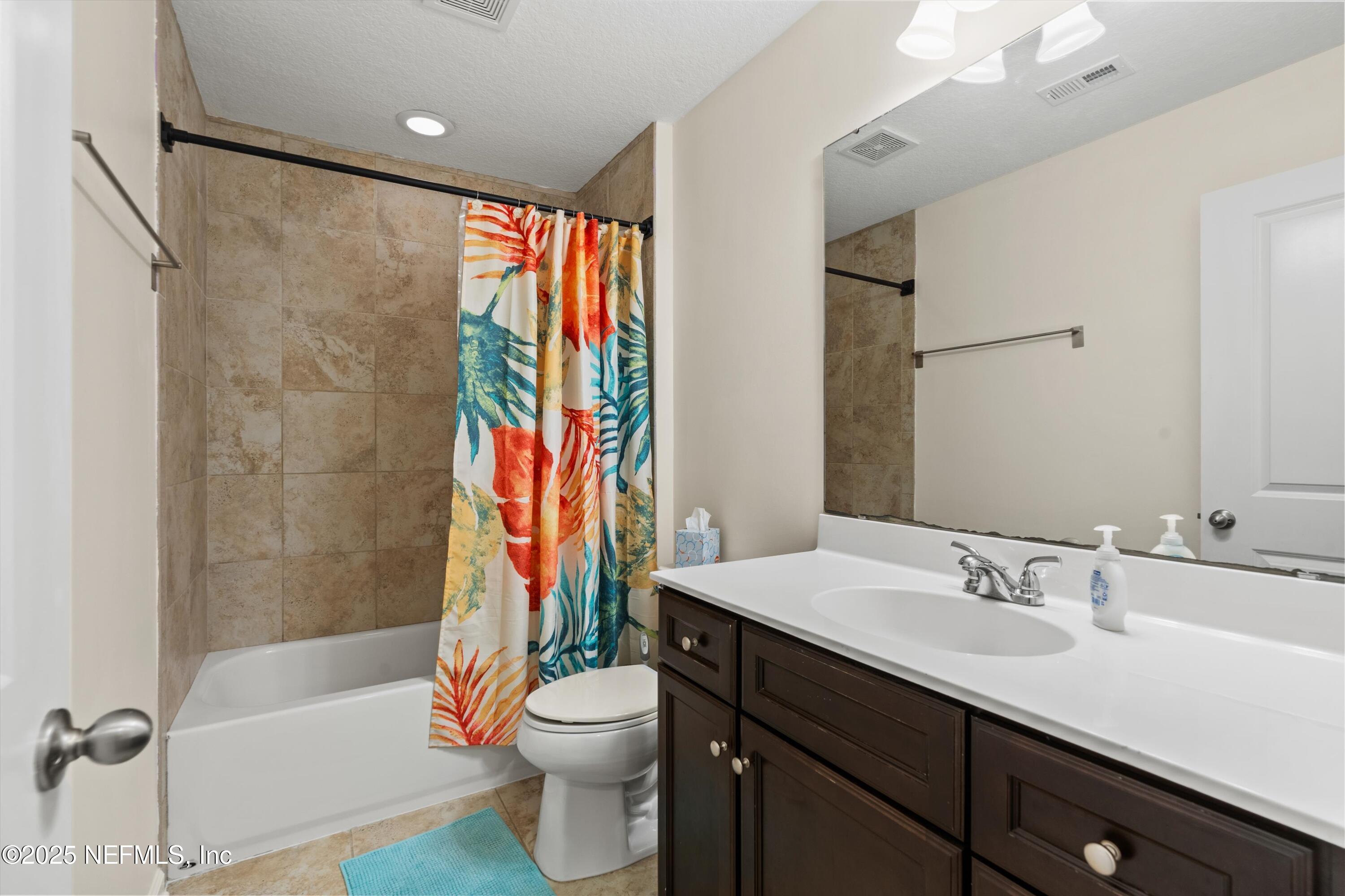 3267 Chestnut Ridge Way Orange Park, FL 32065 - Photo 19 of 43 Guest Full Bath