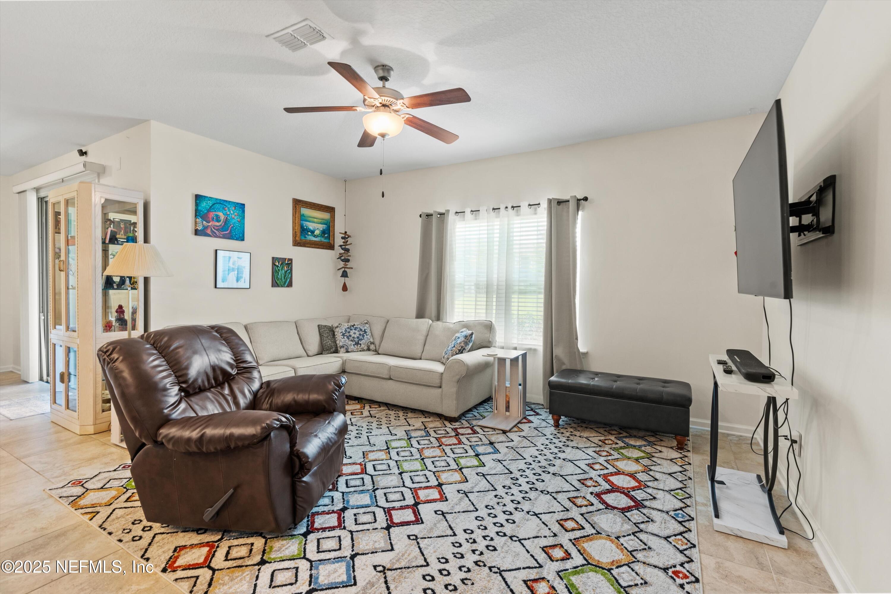 3267 Chestnut Ridge Way Orange Park, FL 32065 - Photo 4 of 43 Living Room