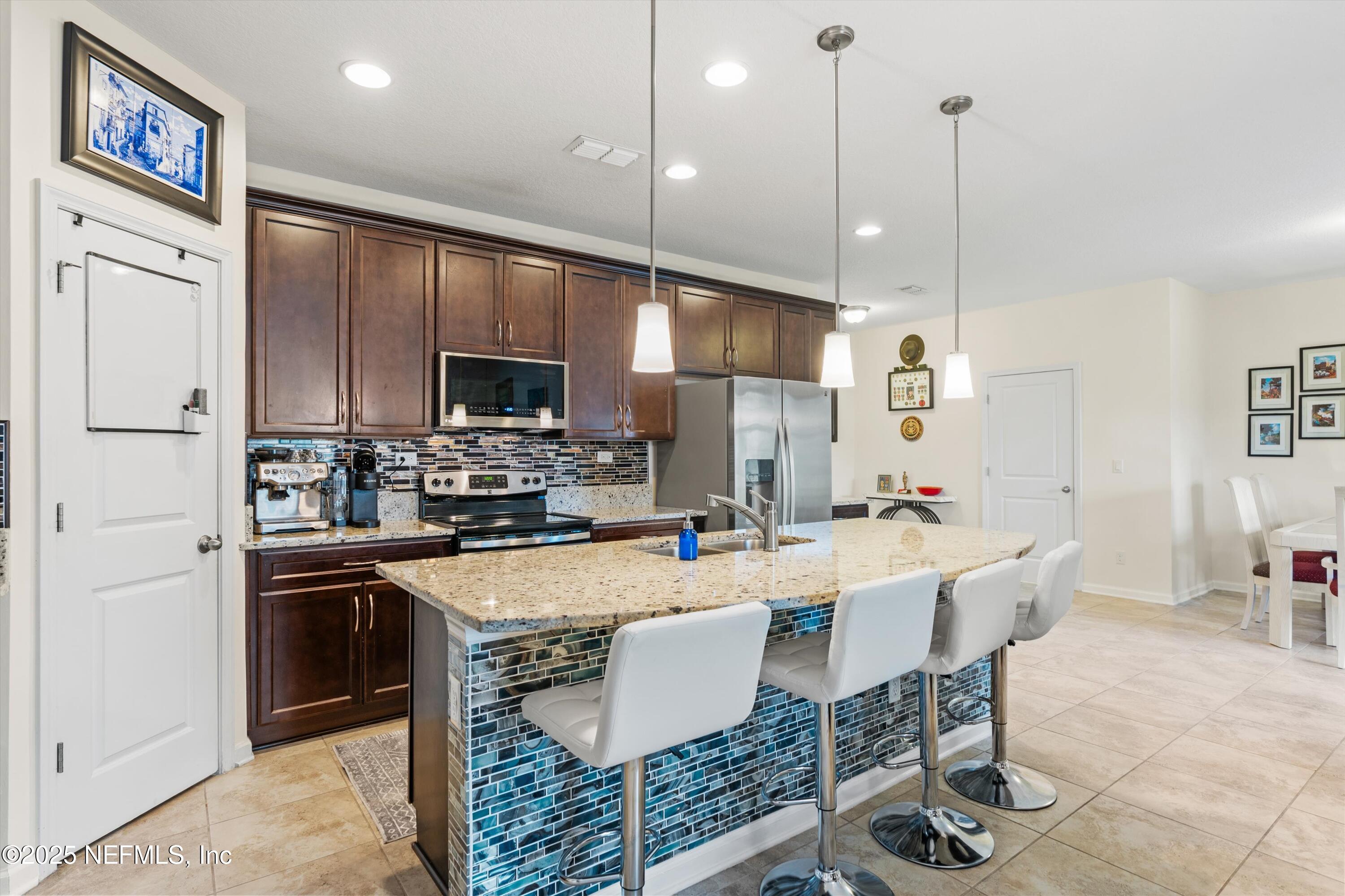3267 Chestnut Ridge Way Orange Park, FL 32065 - Photo 6 of 43 42" Cabinets