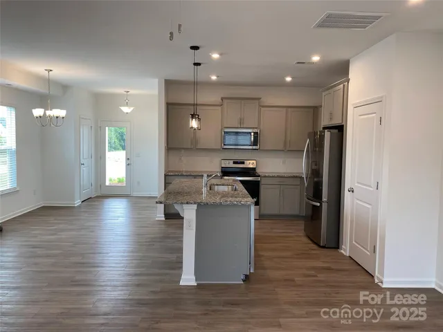 $2,095 | 10117 Guardian Drive, Charlotte, NC 28273