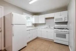 $1,070 | 7713 East 51 Street, Kansas City, MO 64129