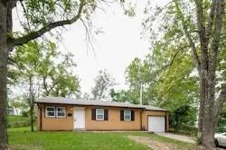 $1,070 | 7713 East 51 Street, Kansas City, MO 64129