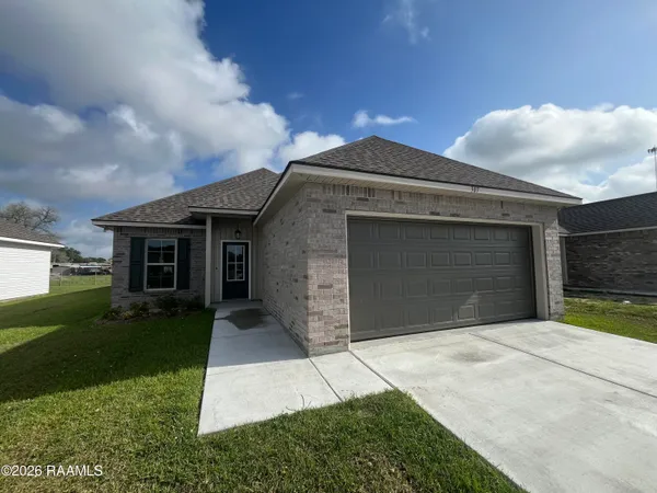 $199,035 | 307 Mdw Rdg Lane, Duson, LA 70529