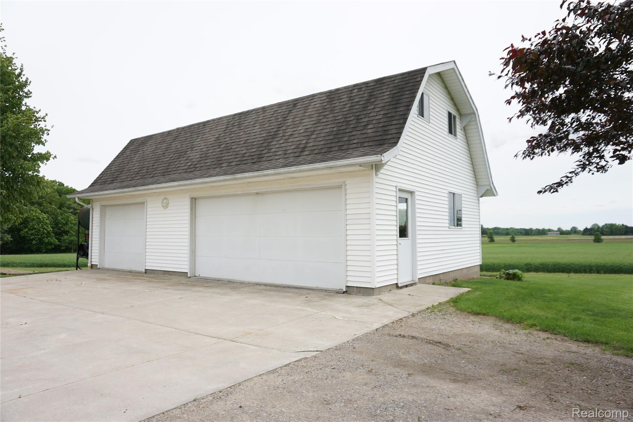 8866 Bricker Road Avoca, MI 48006 - Photo 2 of 51 8866 Bricker