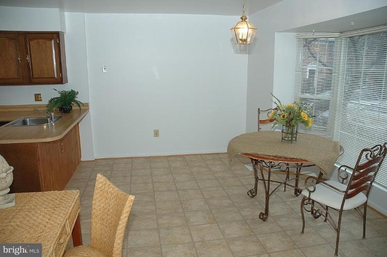 9014 Fox Grape Lane Springfield, VA 22152 - Photo 6 of 13 Kitchen #3