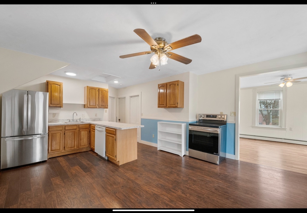 25 Coleman Street, Unit 2 Gardner, MA 01440 - Photo 2 of 11