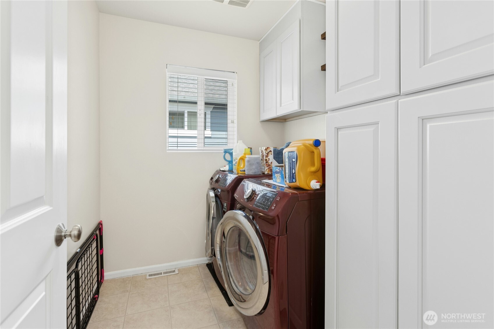 16918 Woodside Drive Southeast Renton, WA 98058 - Photo 26 of 32