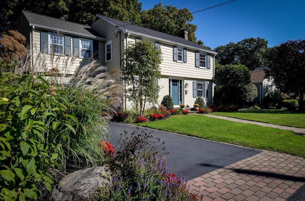 108 Richdale Road Needham, MA 02494 - Photo 3 of 26
