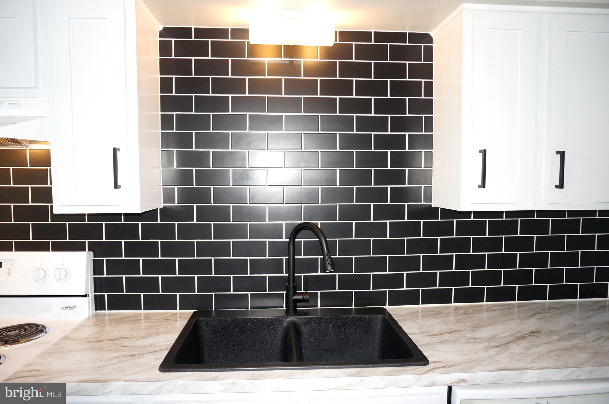 621 Range End Road, Unit 3 Dillsburg, PA 17019 - Photo 14 of 39 Subway Tile Accent & New Deep Double Solid Sinks