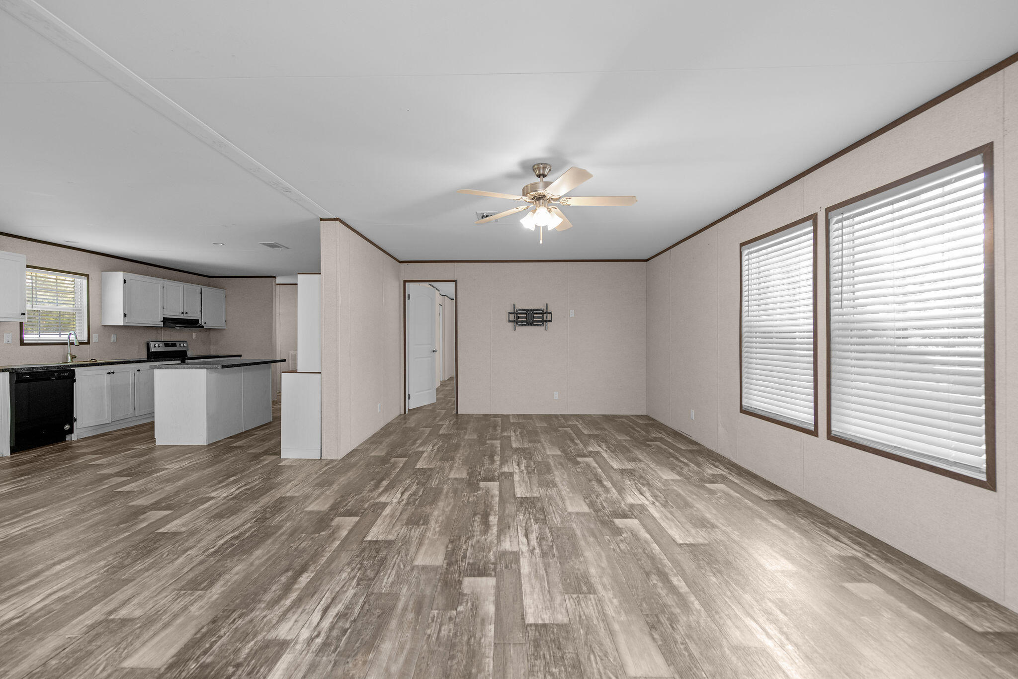 9718 Domino Road Milton, FL 32583 - Photo 5 of 48 Gallery Image 5