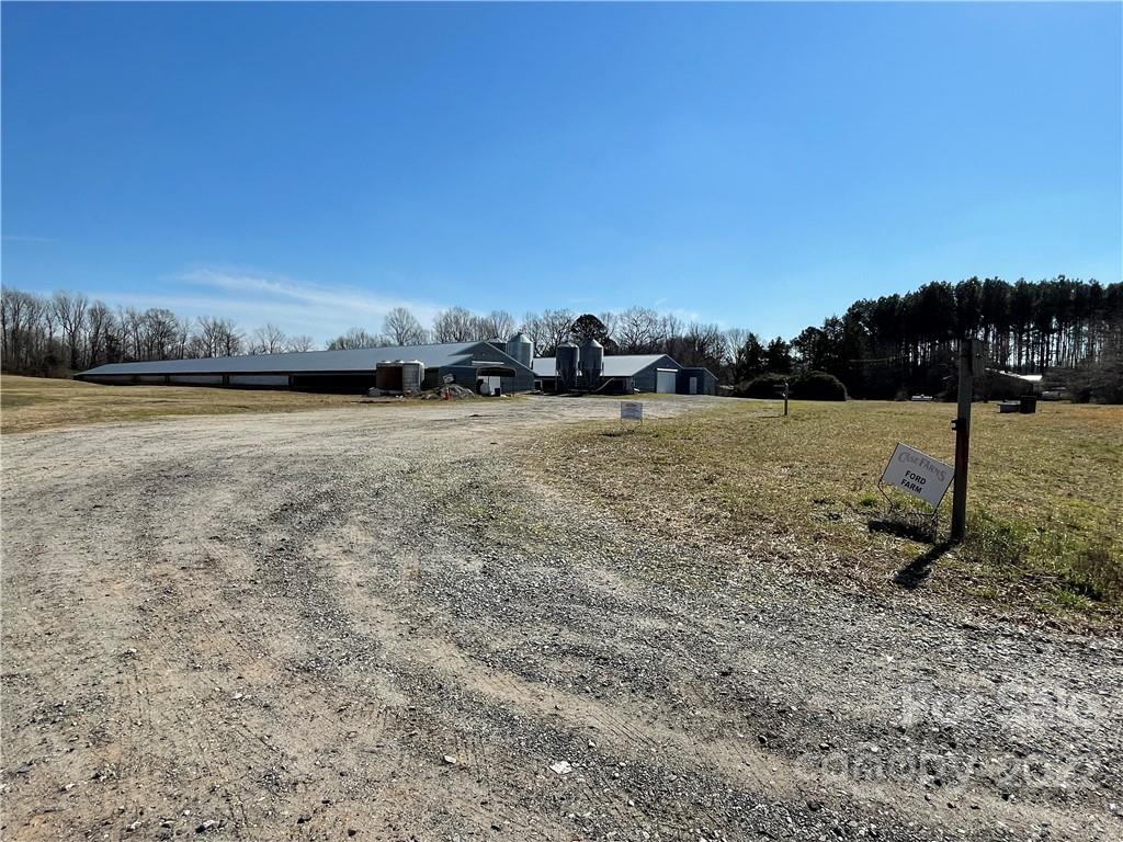 320 Tryon School Road Bessemer City, NC 28016 - Photo 5 of 17 Gallery Image 5