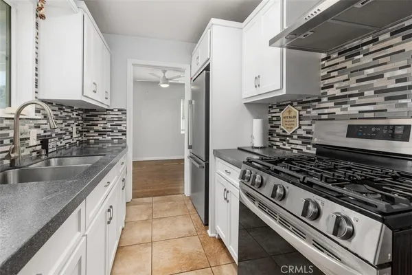 $880,000 | 1655 West 110th Street, Los Angeles, CA 90047