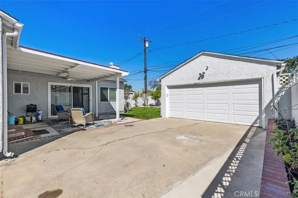 $880,000 | 1655 West 110th Street, Los Angeles, CA 90047