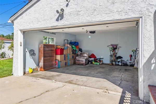 $880,000 | 1655 West 110th Street, Los Angeles, CA 90047