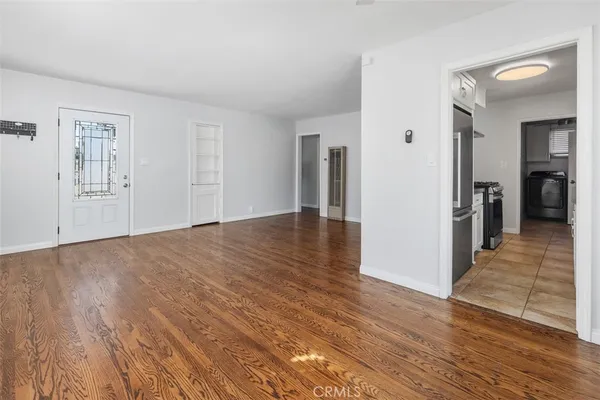 $880,000 | 1655 West 110th Street, Los Angeles, CA 90047