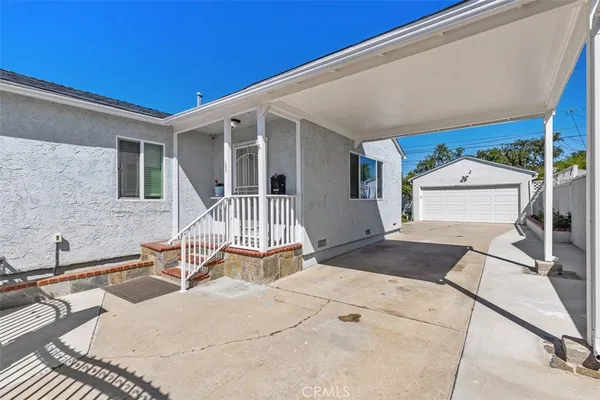 $880,000 | 1655 West 110th Street, Los Angeles, CA 90047