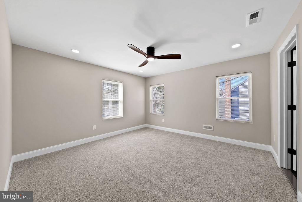 925 Union Landing Road Cinnaminson, NJ 08077 - Photo 16 of 42 Bright and airy space with modern charm.