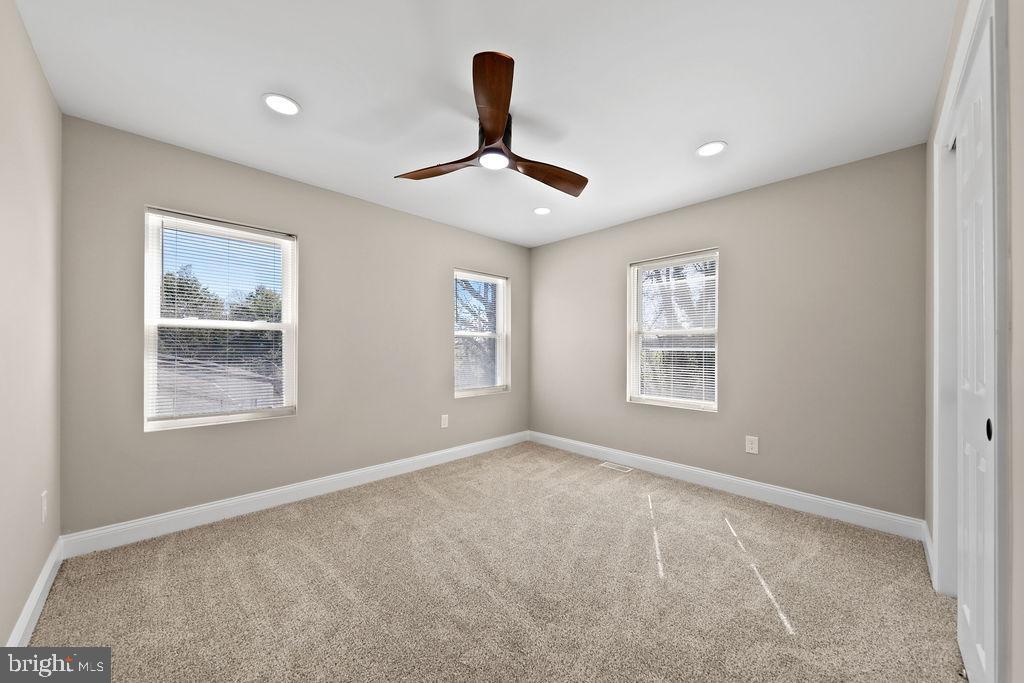 925 Union Landing Road Cinnaminson, NJ 08077 - Photo 22 of 42 Bright and airy room with natural light.
