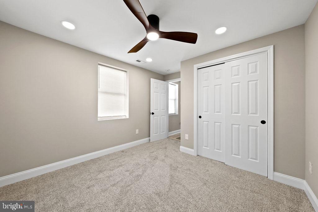 925 Union Landing Road Cinnaminson, NJ 08077 - Photo 27 of 42 Bright and airy room with modern finishes.