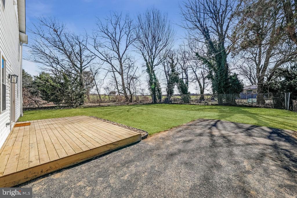 925 Union Landing Road Cinnaminson, NJ 08077 - Photo 34 of 42 Spacious yard with serene tree line.