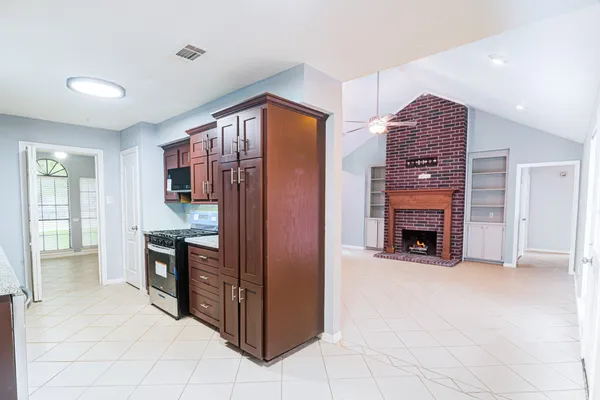 $267,000 | 1145 Westglen Drive, Alvin, TX 77511