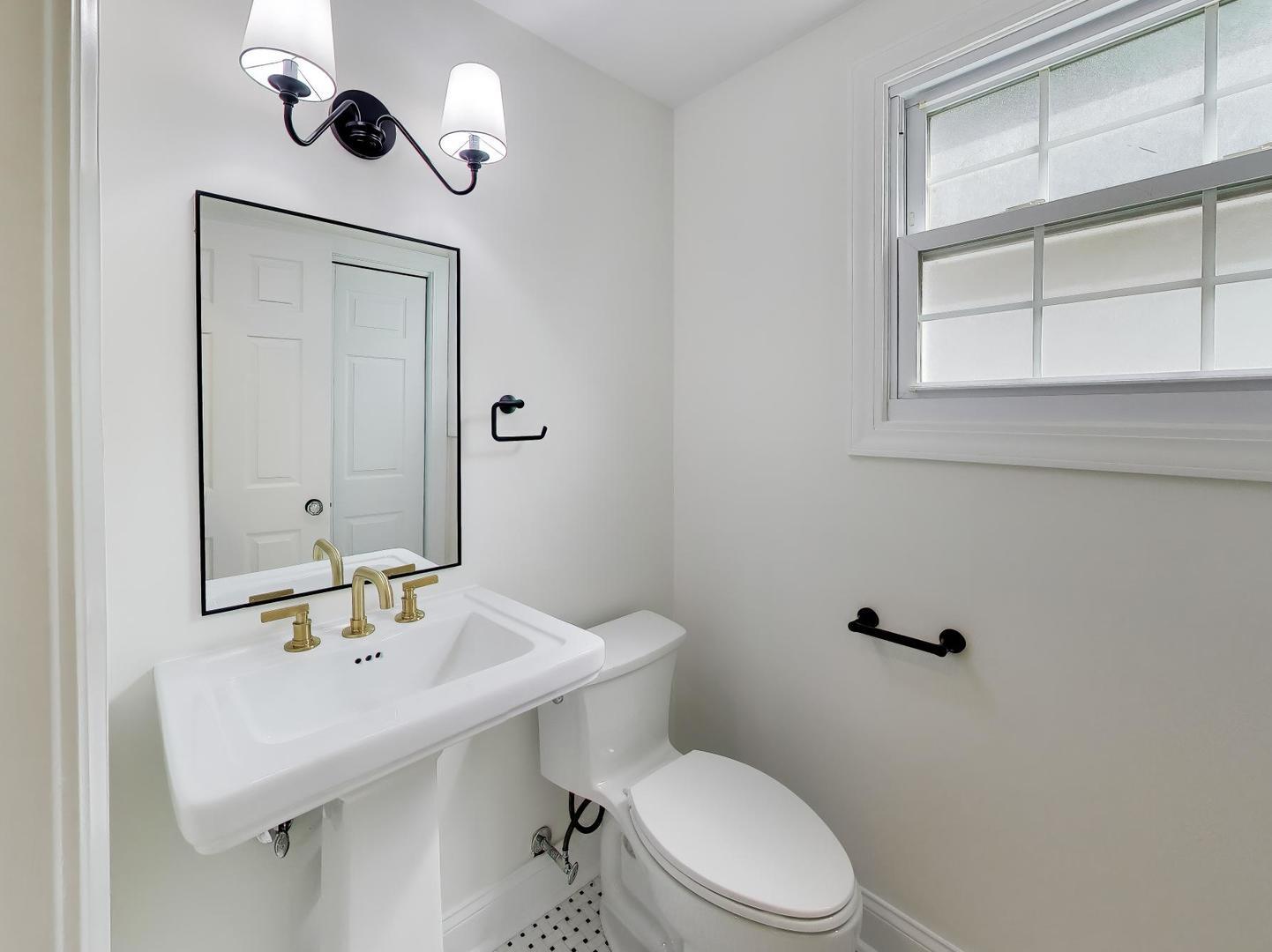 310 South Delphia Avenue Park Ridge, IL 60068 - Photo 15 of 44 Gallery Image 15