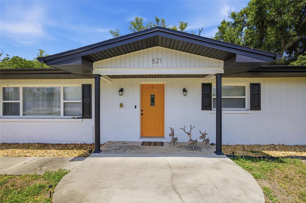 521 West Lutz Lake Fern Road Lutz, FL 33548 - Photo 2 of 40