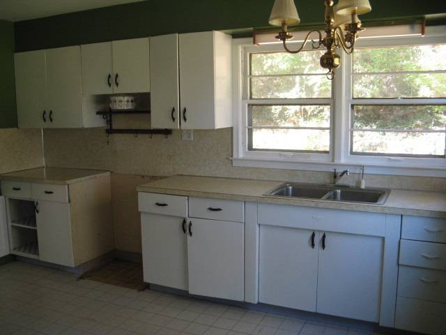 1000 Brighton Road Jackson, MI 49203 - Photo 3 of 8 Photo 3