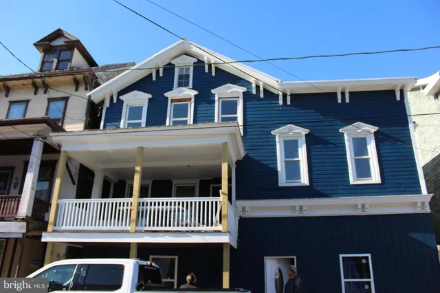 $299,000 | 111 East Market Street, Williamstown, PA 17098