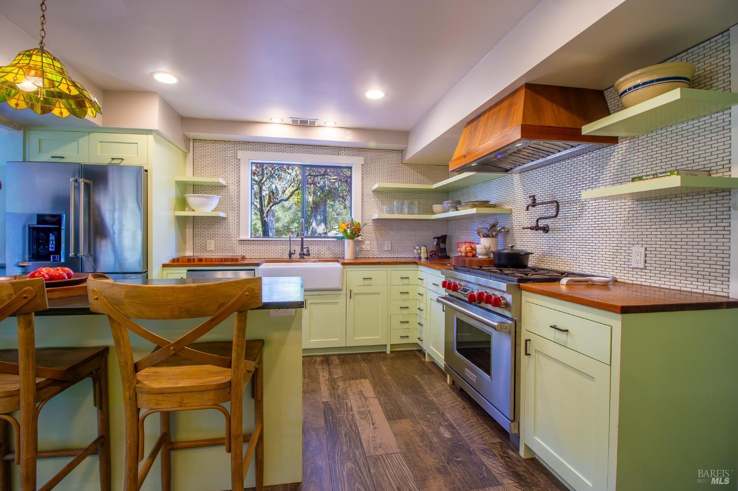 2110 Rd B Redwood Valley, CA 95470 - Photo 8 of 36 Custom hood