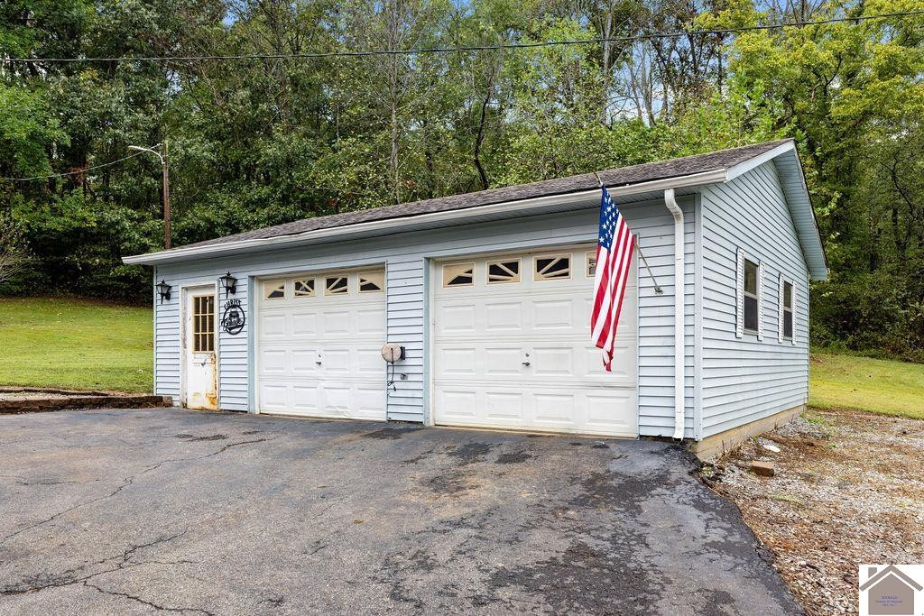 9193 Highway 121 Murray, KY 42071 - Photo 16 of 28 Photo 19