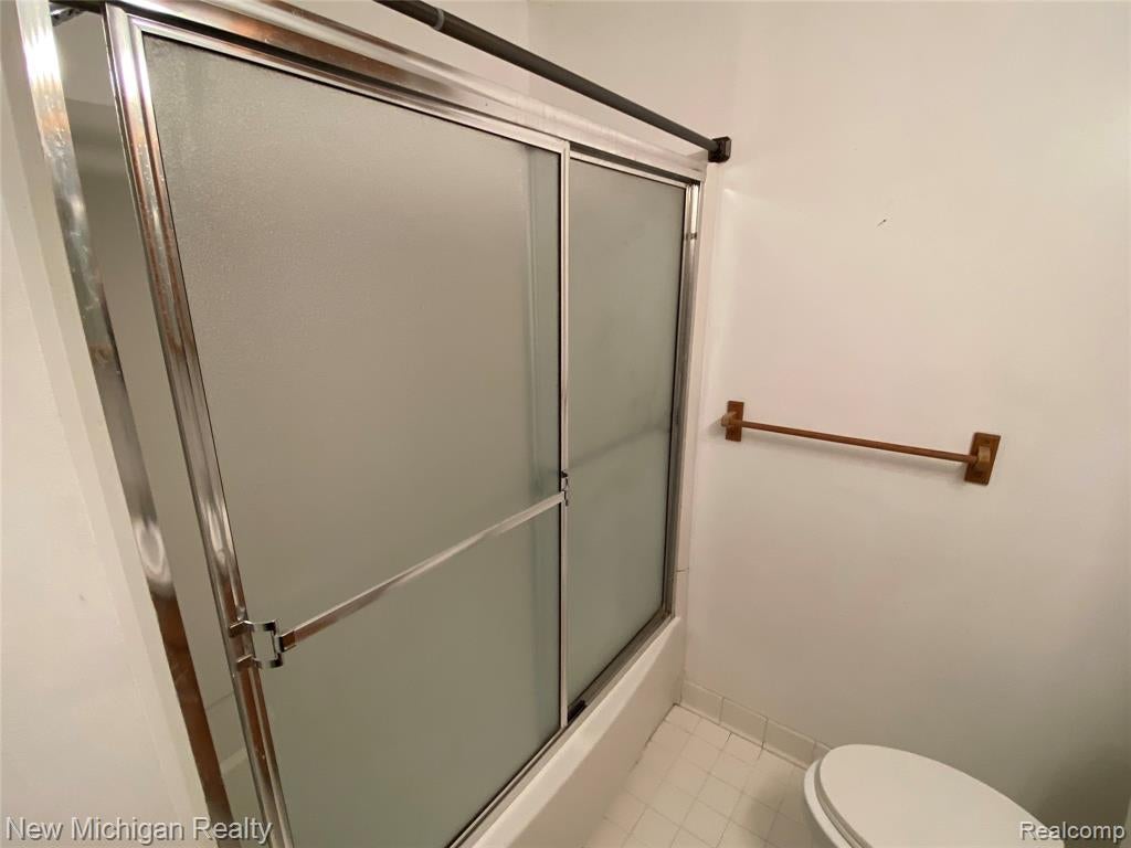 3133 Warick Road Royal Oak, MI 48073 - Photo 18 of 28 Gallery Image 18