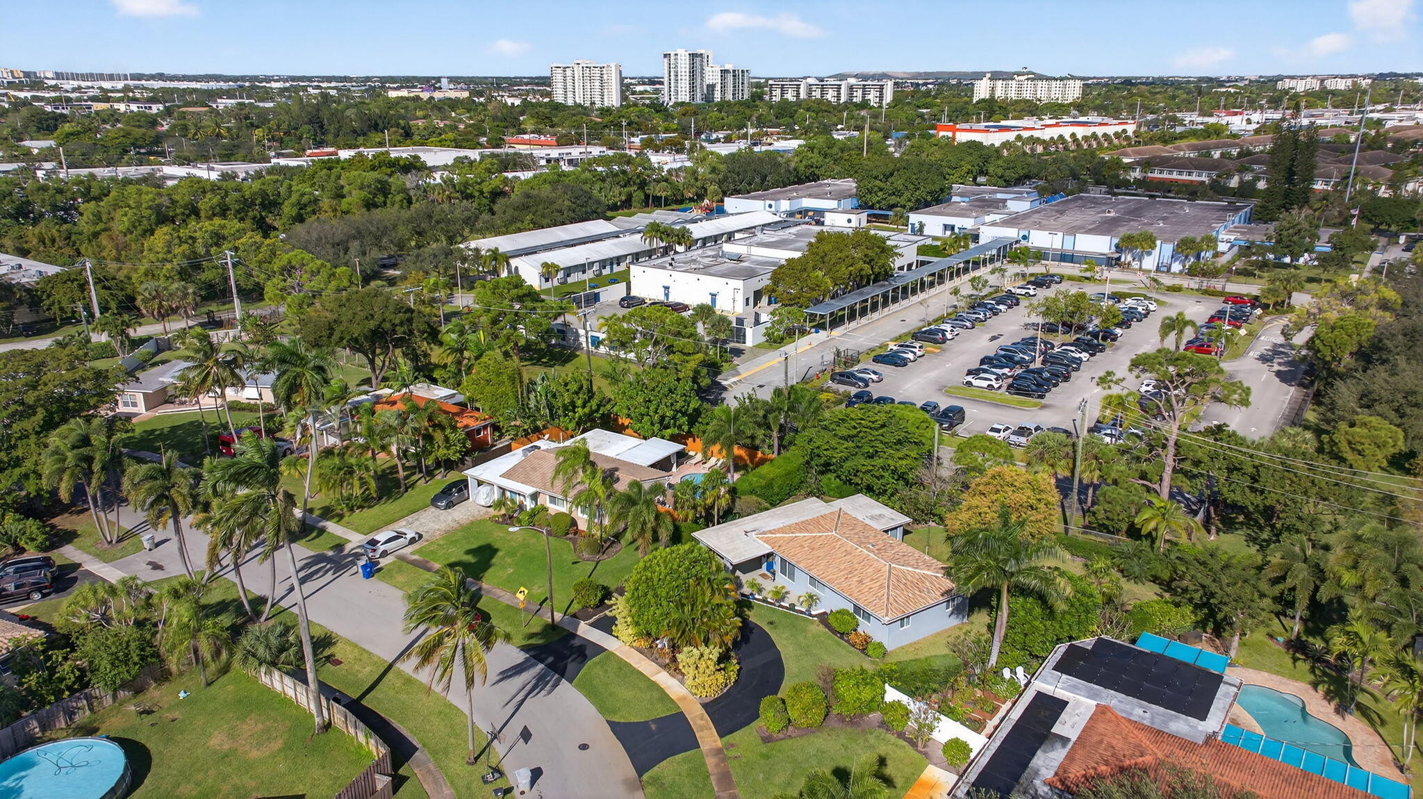 425 Southwest 10th Street Pompano Beach, FL 33060 - Photo 40 of 47 an aerial view of residential houses with outdoor space
