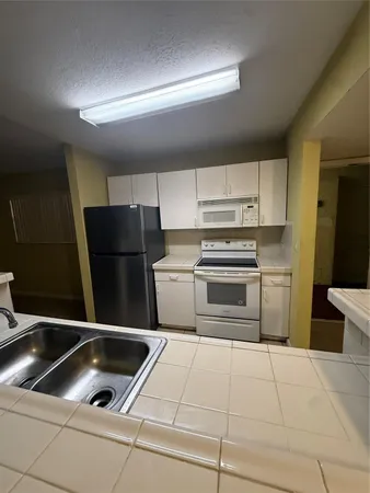 $1,895 | 10701 Royal Palm Boulevard, Unit 5, Coral Springs, FL 33065