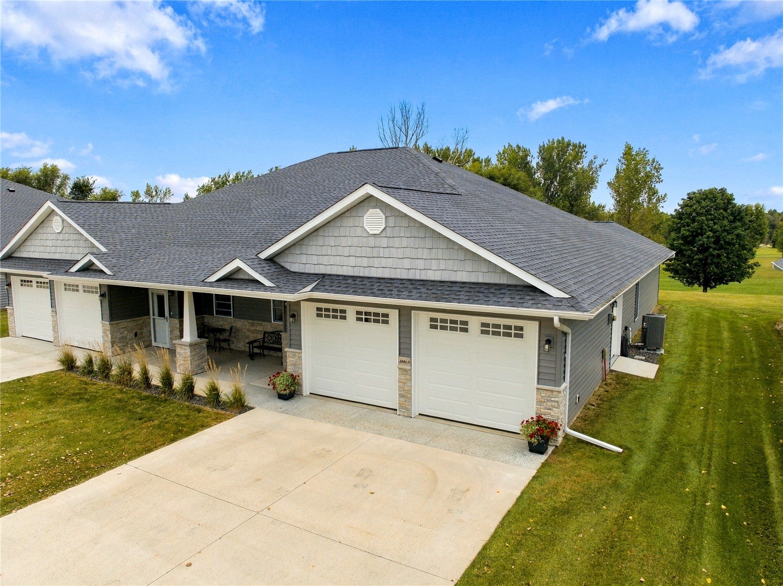 2086-9 3 Elms Park Road Independence, IA 50644 - Photo 27 of 34 Gallery Image 27