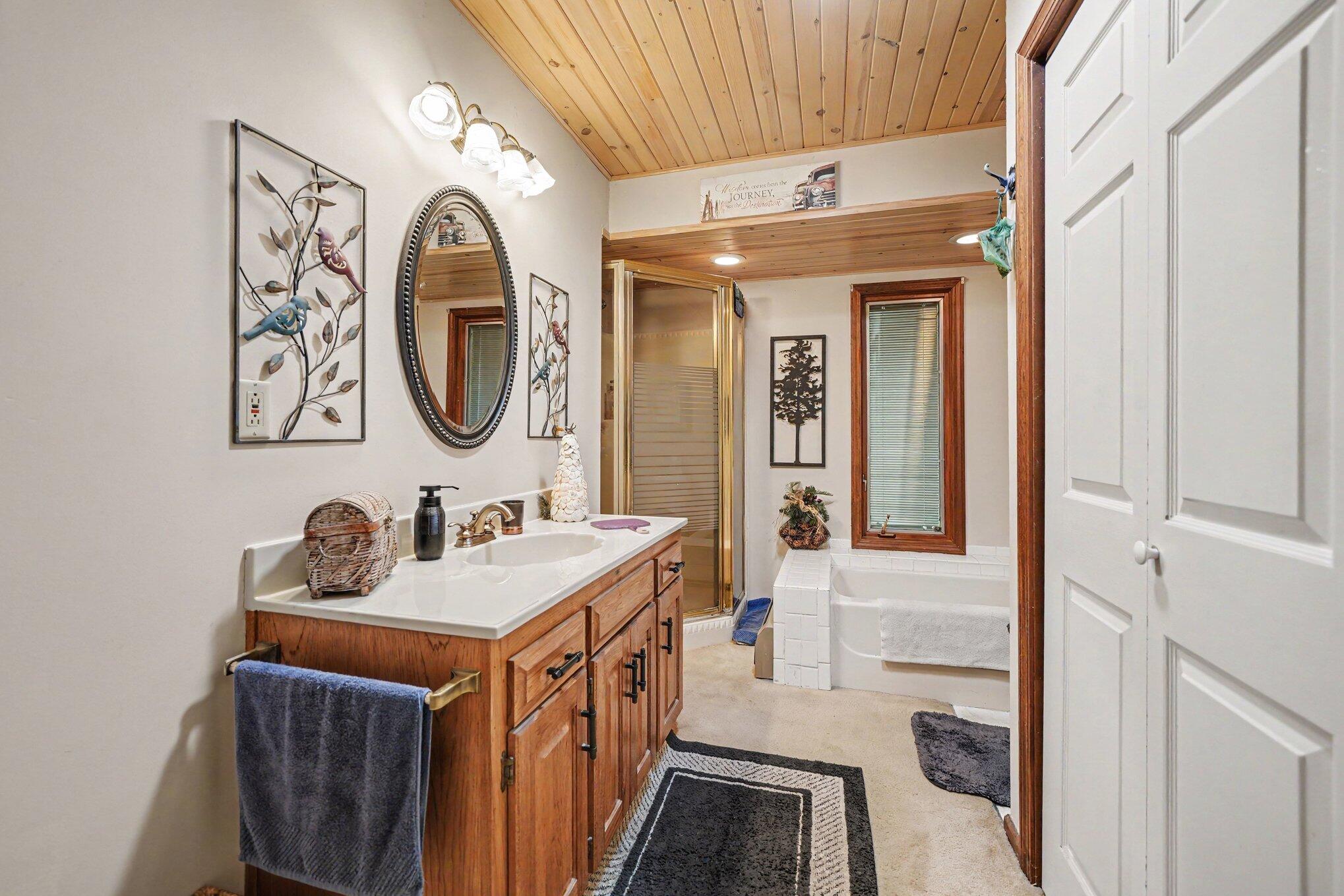 2913 Grange Road Berrien Springs, MI 49103 - Photo 12 of 36 014_file_8955