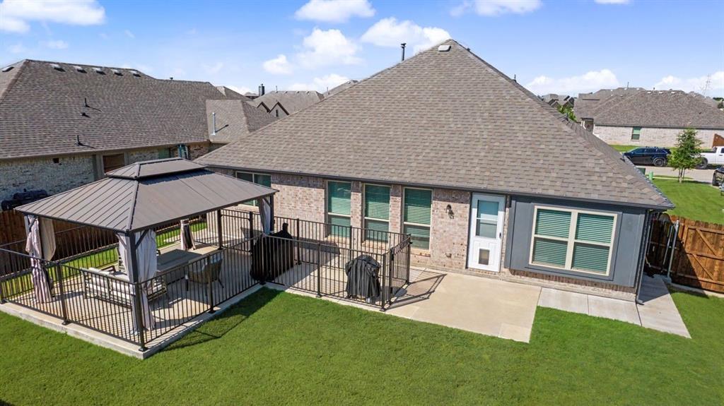 1004 Deer Rdg Drive Crowley, TX 76036 - Photo 32 of 37