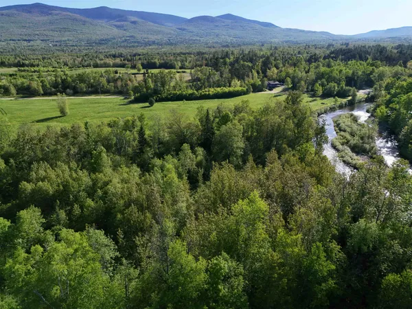 $1,495,000 | 69 Casey Lane, Jefferson, NH 03583