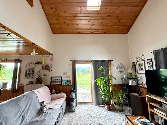 $1,495,000 | 69 Casey Lane, Jefferson, NH 03583