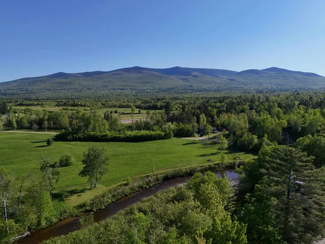 $1,495,000 | 69 Casey Lane, Jefferson, NH 03583