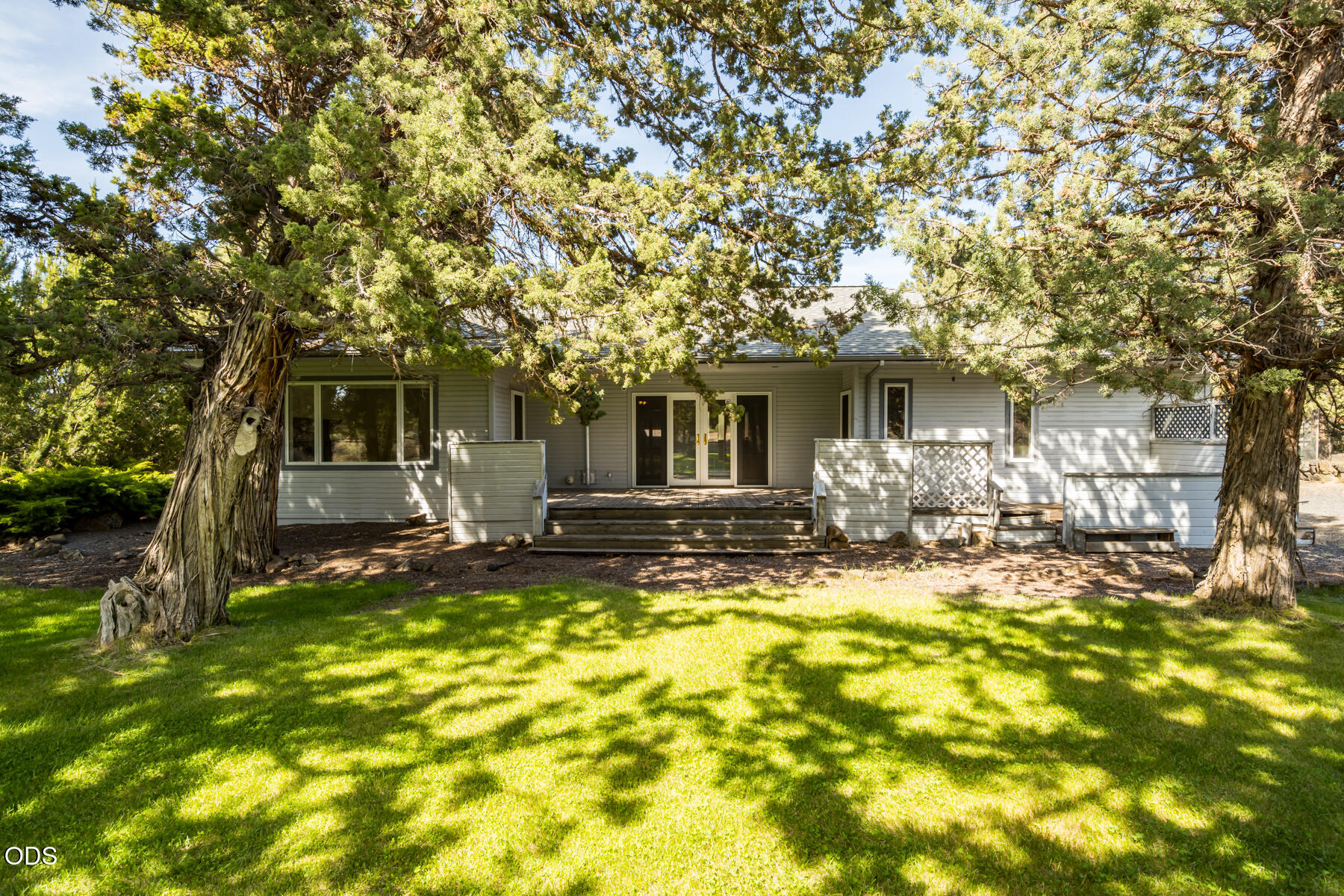 64507 McGrath Road Bend, OR 97701 - Photo 38 of 56