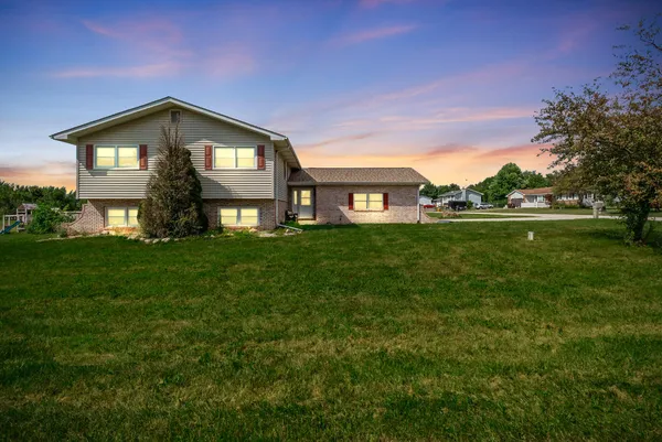 $450,000 | 361 Sandwood Court, Valparaiso, IN 46383