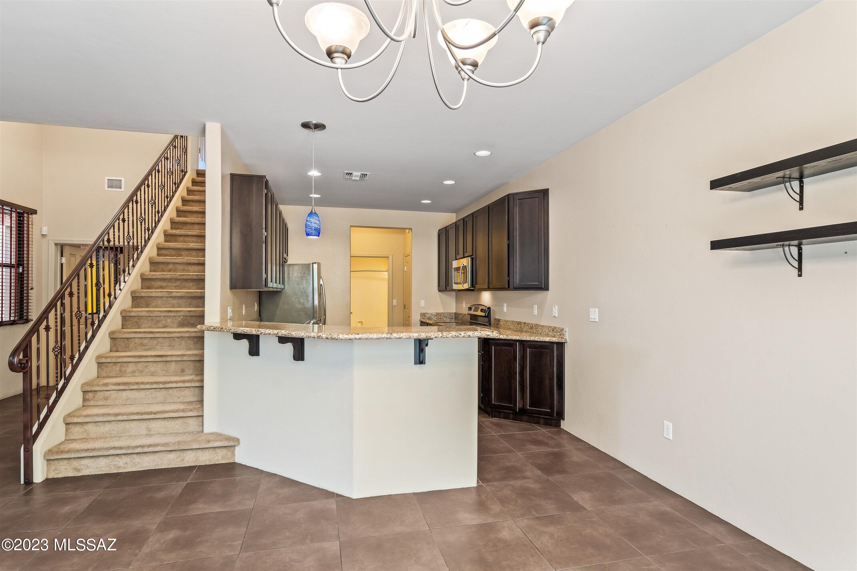 181 East Calderwood Road Tucson, AZ 85704 - Photo 9 of 41