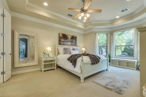 $1,095,000 | 2401 Hunters Green Court, Austin, TX 78732